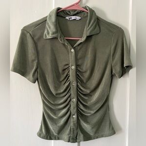 Junior Girls Olive Button-Down Ruched Top size M